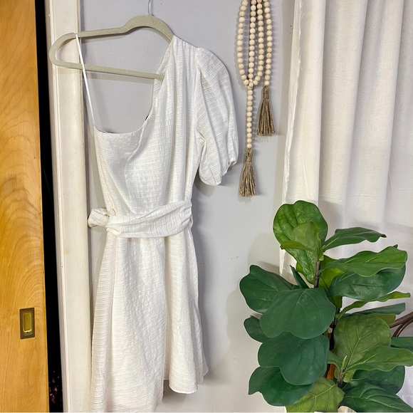 Women’s Sun Dresses | NINE WEST One-shoulder Fit & Flare Dress in White - Picture 6 of 8